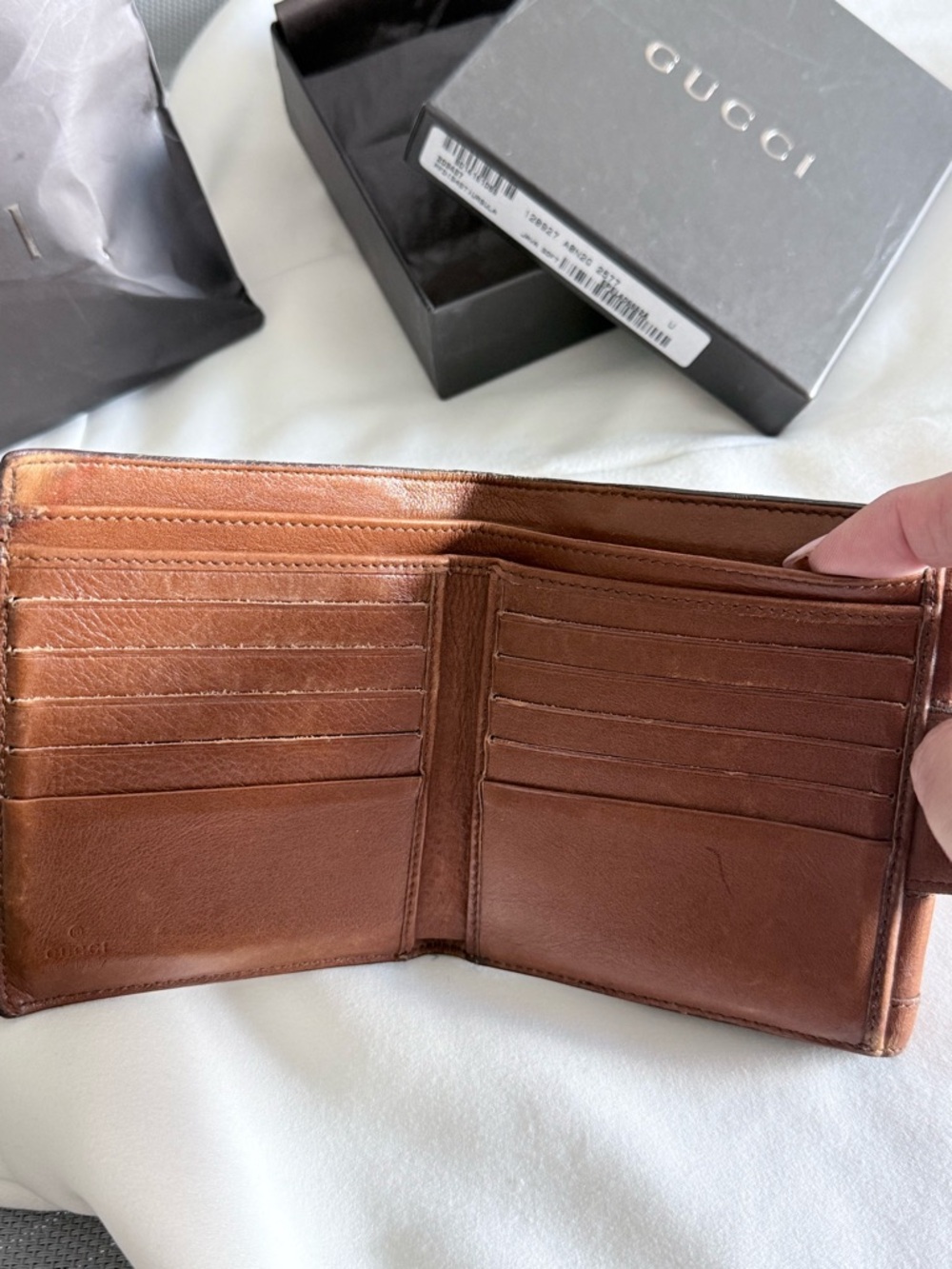 Gucci Tan/Brown Leather Wallet with Embossed Logo - Picture 5 of 5